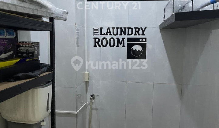 Modern Living At Its Best! Rumah Baru High Ceiling & Halaman Luas 2