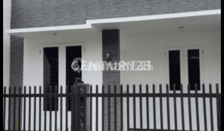 A Serene and Comfortable Flood-Free House in BSD A Serene and Comfortable Flood-Free House in BSD