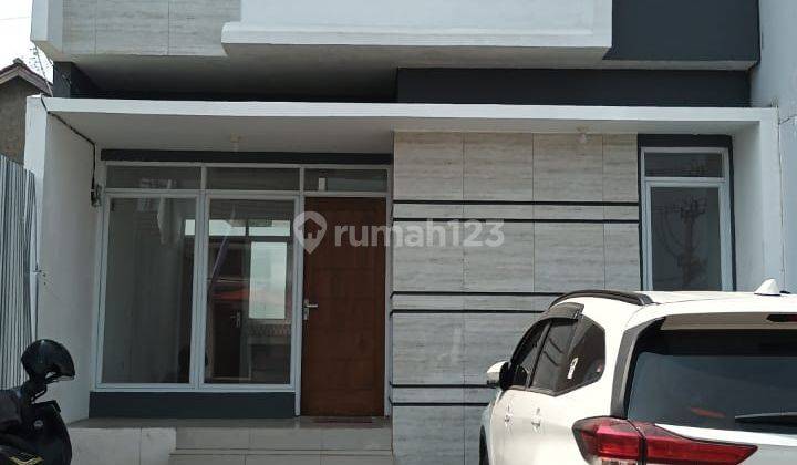 Rumah 2 Lantai Baru Furnished di Jatinangor, Bandung 1