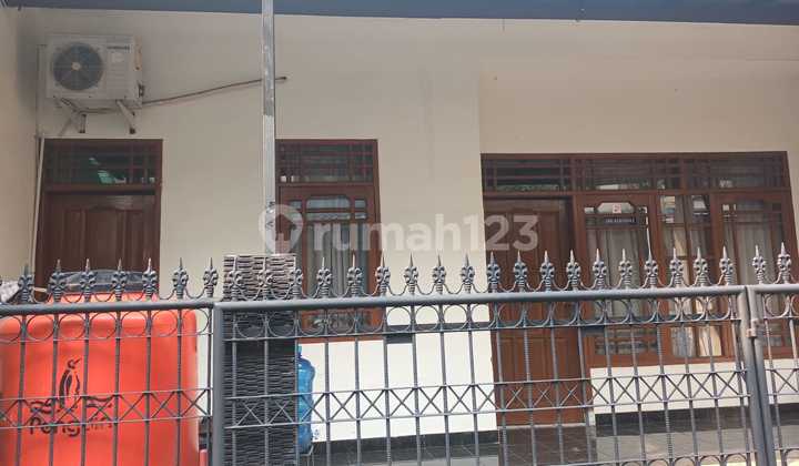 Rumah Bagus Semi Furnished SHM Antapani, Bandung 2