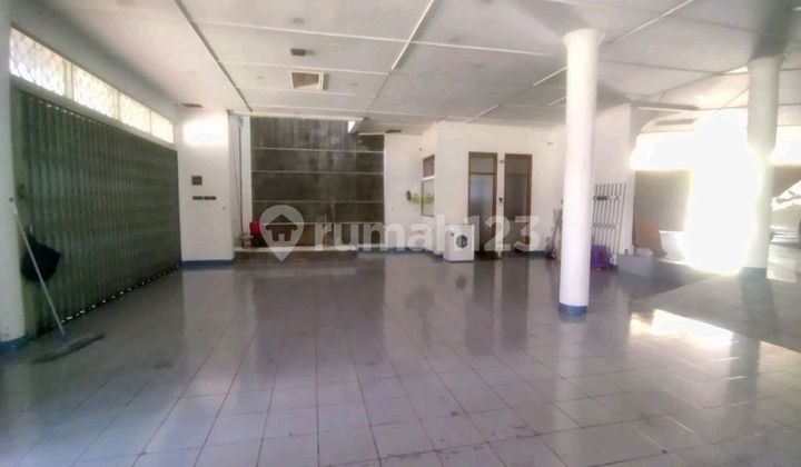 Large Shophouse on Pasteur Main Road Bandung 2