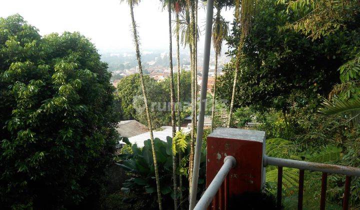 Rumah Kokoh,  Halaman luas, View Keren  Di Sayap Cikutra Bandung 1