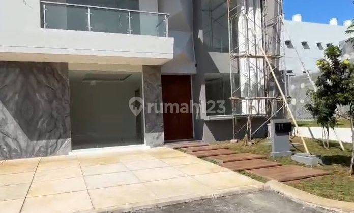 Rumah Baru  Desain Modern Di Summarecon Gede Bage Bandung 1