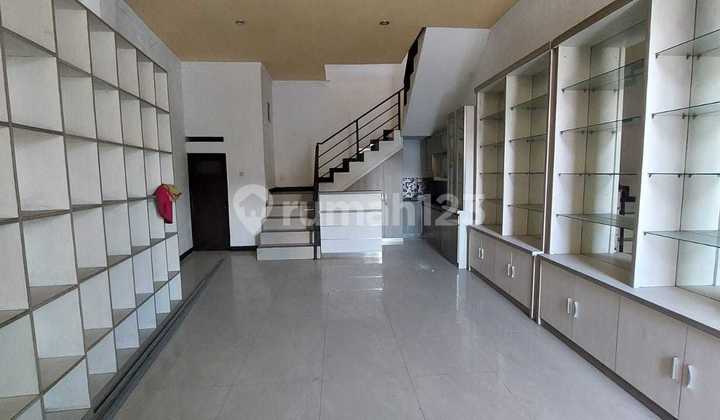 Ruko Bagus 2 Lantai, Furnished, Area Pertokoan Mainroad Amir Machmud Kota Cimahi