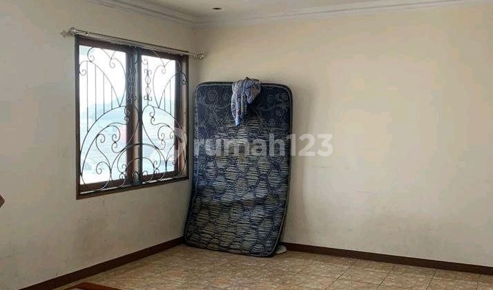 Rumah Untuk Usaha Di Taman Cibaduyut Indah Bandung