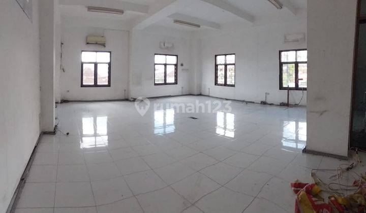 Disewakan Ruko Besar 4lt Danurejan Tengah Kota Yogyakarta Dekat Malioboro Cocok Gudang/kantor/usaha 2