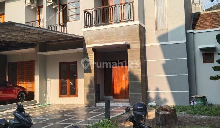 Disewakan Rumah Cantik Dalam Perumahan di Mlati Sleman Semi Furnish  1