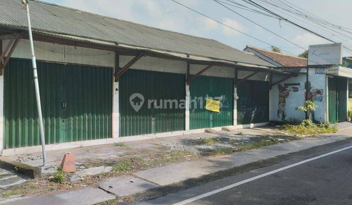 Hf Disewakan ruko bagus lokasi strategis di Ringroad Timur 2