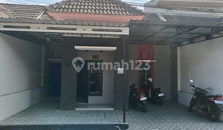 Strategic House Near UAD 4, Giwangan Terminal