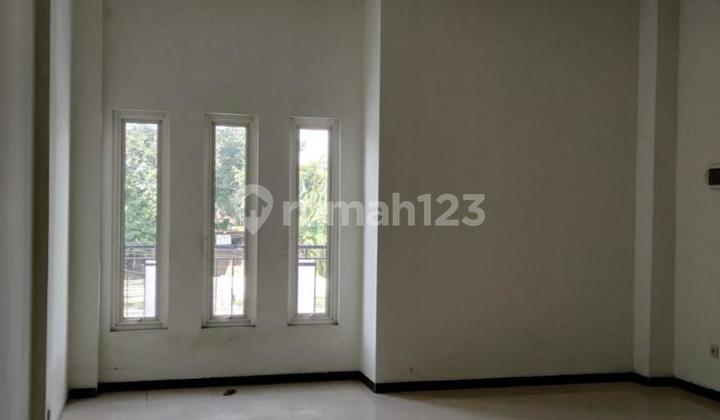 Strategic Shop House Near JCM, UGM, Al-Azhar Strategic Shop House Near JCM, UGM, Al-Azhar