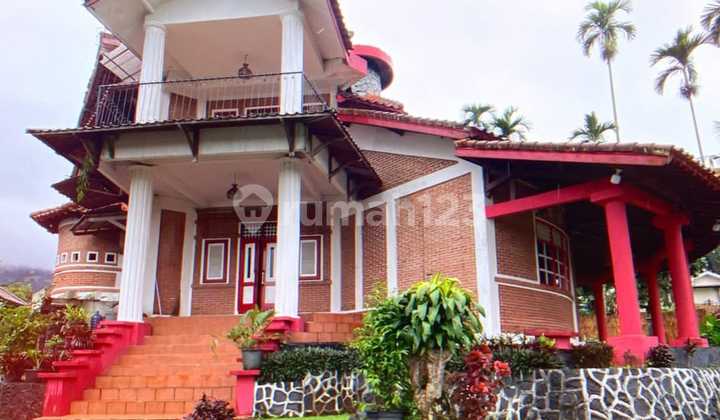 For Sale: Villa Tiga Urung, Cisarua, Bogor, West Java