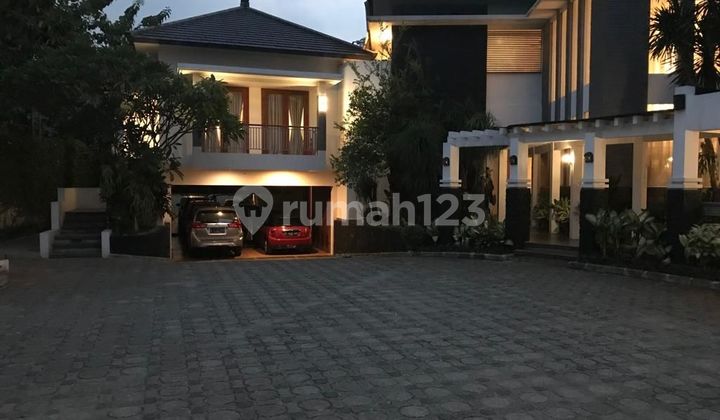 Cempaka Luxury House With Spacious Yard 2