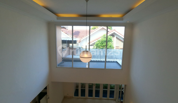 Dijual Rumah 2 Lantai Bagus SHM di Pondok Indah , Jakarta Selatan 2