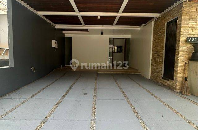 Rumah 2 Lantai Bagus Semi Furnished Serenia Hills Lebak Bulus 2