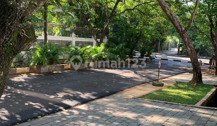 For Sale Nice House Jl. Mulawarman, Kebayoran Baru 2