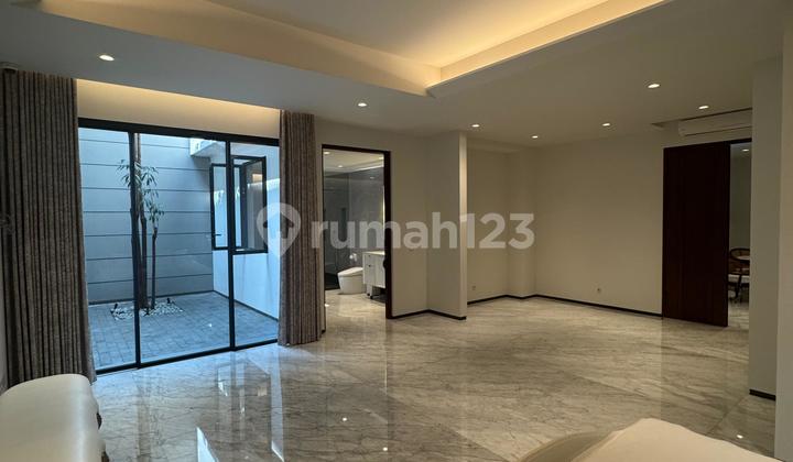 House for Sale in Pondok Indah Located in an Exclusive Gated Community (less than 50 houses) 2