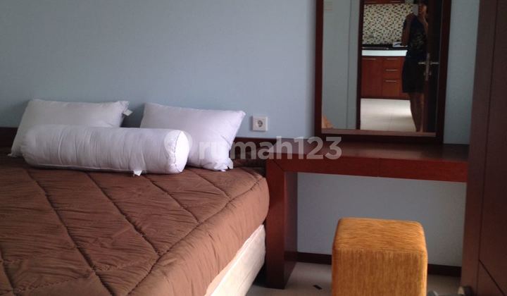 Disewakan Unit Apartemen Royal Mediterania Garden, View Central Park 2