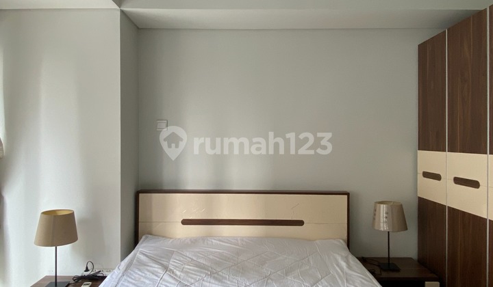 For Rent Studio Unit Royal Mediterania Garden, (1Br), Close to Central Park Mall, Best View 2