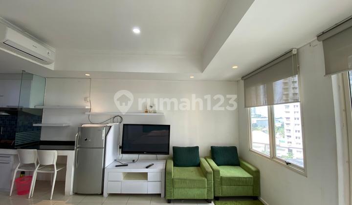 Disewakan Studio Apartemen Royal Mediterania Garden, (1Br), Dekat dengan Mall Central Park, Best View 2
