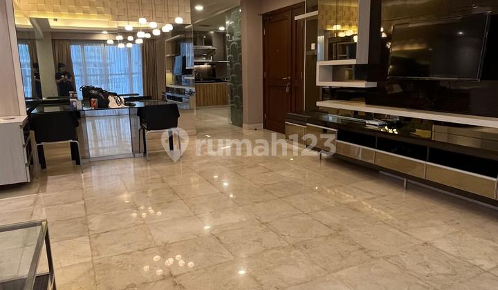 Disewakan Unit Apartemen Royal Mediterania Garden, (3br), Best View