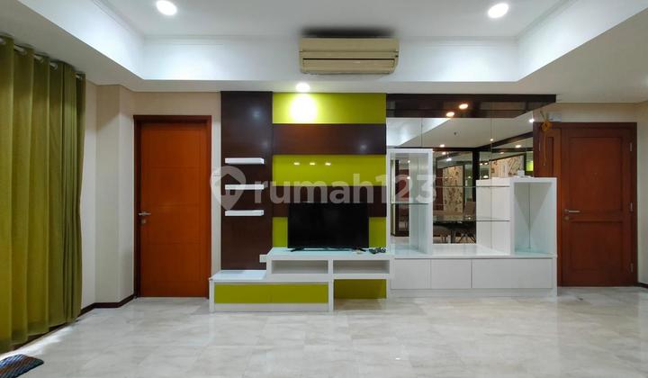 Disewakan Unit Apartemen Royal Mediterania Garden, Tower Lavender, Dekat dengan Mall Central Park, Best View