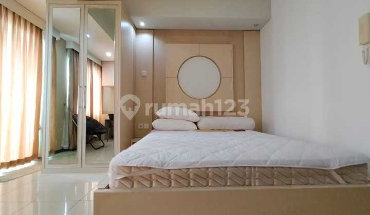 Disewakan Studio Royal Mediterania Garden, Dekat Dngan Mall Central Park Best View 2