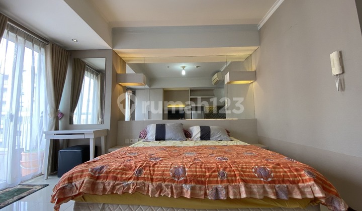 Disewakaan Studio Apartemen Royal Mediterania Garden, Best View 2