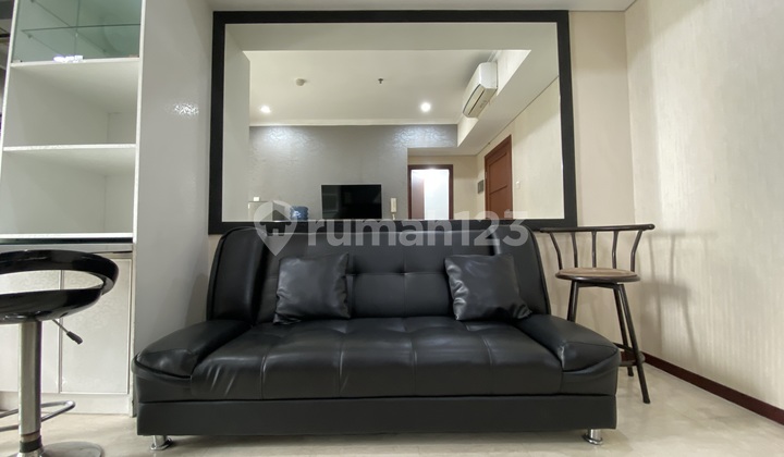 Disewakan Apartemen Royal Mediterania Garden, Dekat dengan Mall Central Park, Best View. Disewakan Apartemen Royal Mediterania Garden, Dekat dengan Mall Central Park, Best View.