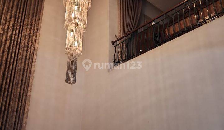 HRG MENARIK DIJUAL RUMAH MEWAH PULOMAS BARAT LT 413 LB 337 HOOK JALAN LEBAR 2