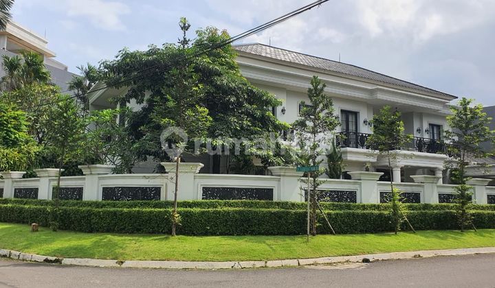 Brand New House in Pondok Indah, Taman Bukit Hijau, Land Area 650 M2, Building Area 900 M2, Prime Location, Fronting Park, Wide Road, Excellent Condition.