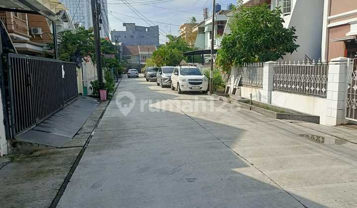 FOR SALE: STANDARD HOUSE IN JANUR INDAH COMPLEX, 11X20 SIZE, STRATEGIC NORTHERN LOCATION NEAR MKG MALL 2