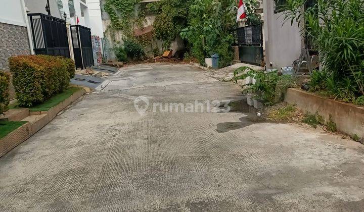 Dijual Rumah Agung Permai Uku 10x15 Selatan 2.5 Lantai Hrg Menarik Jrg Ada 2