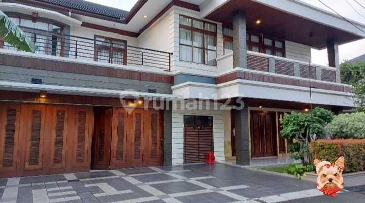 Attractive Price North Kemang House LT 848 LB 716 with Luxurious Swimming Pool Exclusive Location