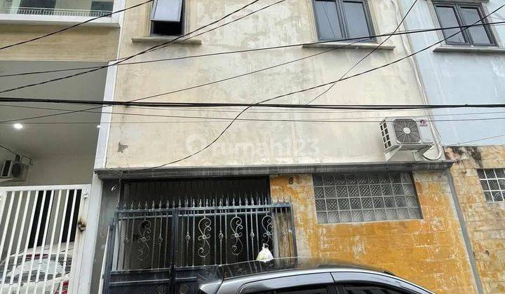 DIJUAL RUMAH BAGUS PADEMANGAN UKU 5X14,5 SELATAN 3 LANTAI HRG MENARIK JARANG ADA 1