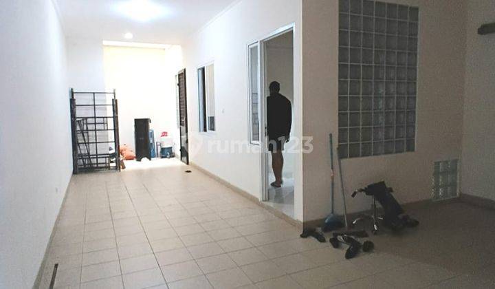 DISEWA RUMAH SUNTER RAPI MINIMALIS UKU 6X16 ADA 4 KT 3 KM SELATAN JLN 2 MOBIL 2