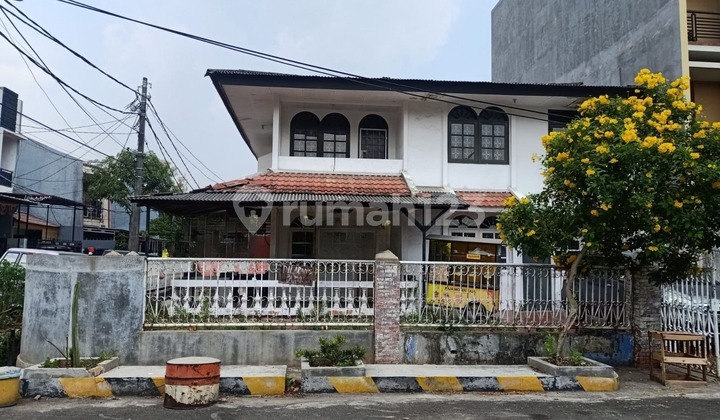 Dijual Rumah Standard Kelapa Molek Uku 12X17 Posisi Hook Jl Lebar bisa Usaha Jrg Ada