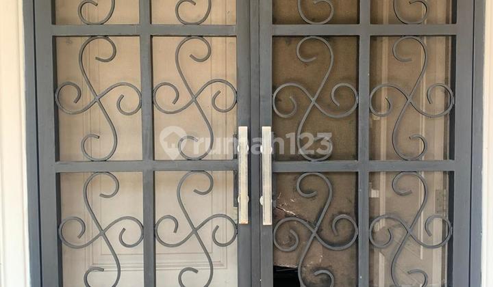 RUMAH BAGUS CEMPAKA PUTIH LT 180 LB 240 LOKASI STRATEGIS 2 LT SELATAN HRG MENARIK 2