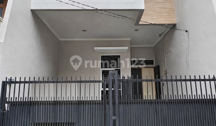 Dijual Rumah Bagus Sunter Garden Uku 6X16 Hdp Selatan Komplek Favorite