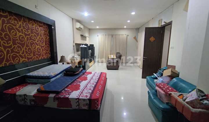 For Sale Attractive Price Springhill Kemayoran Townhouse Size 9X17 Neat 4 Floors and Move-in Ready 2