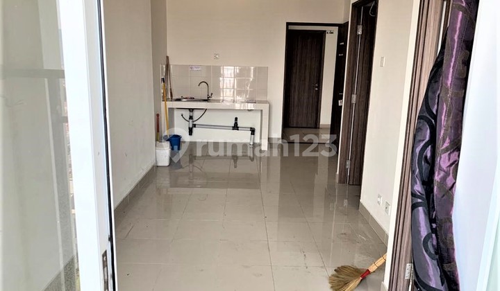 APARTEMEN SUNTER ICON UKU 45 M2 TOWER WEST LT 27 ADA 2 KT+1 KM KOSONGAN HRG MENARIK