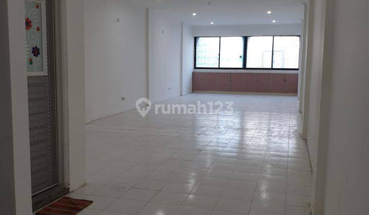 Disewa Ruko Pangeran Jayakarta Uku 4.5X17 Rapi 4 Lantai Cocok Buat Kantor Dll 2