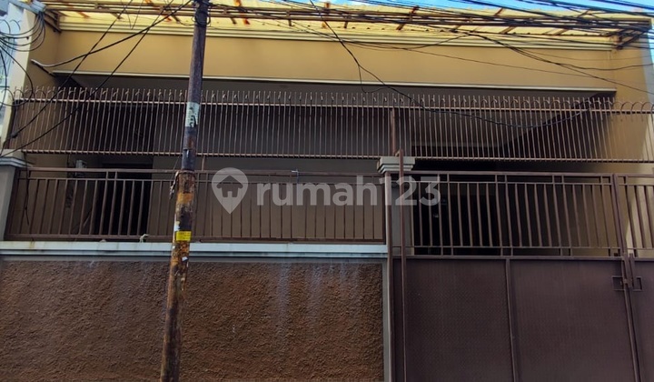 DIJUAL RUMAH PADEMANGAN TIMUR UKU 8X14 HRG MENARIK RAPI 1 LANTAI JRG ADA