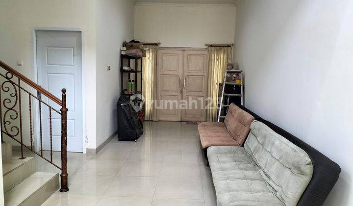 Dijual Rumah di Villa Melati Mas 1