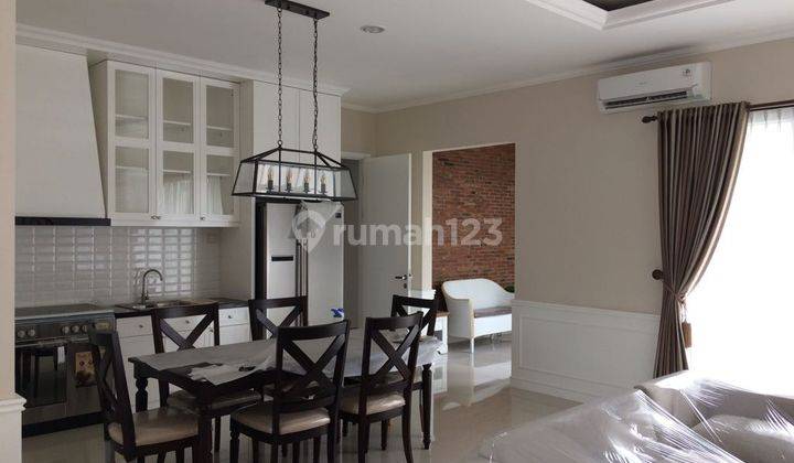 Disewakan Rumah Mewah di Greenwich, Bsd City 5