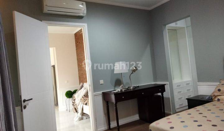 Disewakan Rumah Mewah di Greenwich, Bsd City 19
