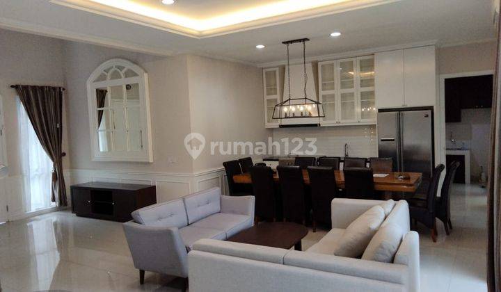 Disewakan Rumah Mewah di Greenwich, Bsd City 24