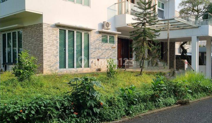 Dijual Rumah Hoek, Mewah di The Green, Bsd City 2