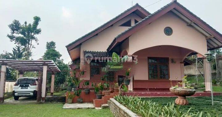 Dijual Villa Mega Mendung, Puncak 1