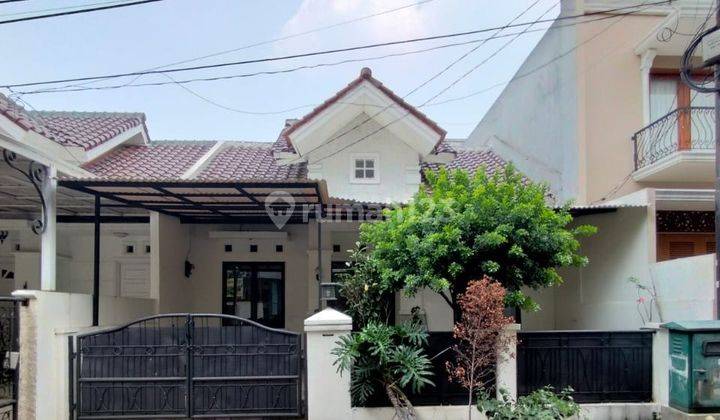 Dijual Cepat Rumah Kondisi Bagus, di Regency Melati Mas 1