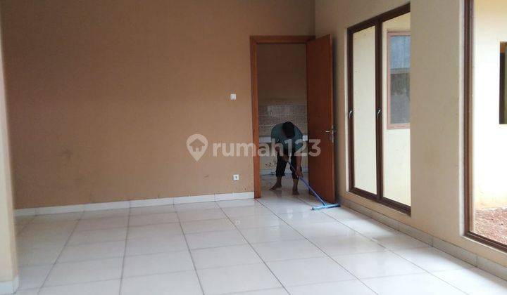 Dijual Rumah di Villa Melati Mas 2